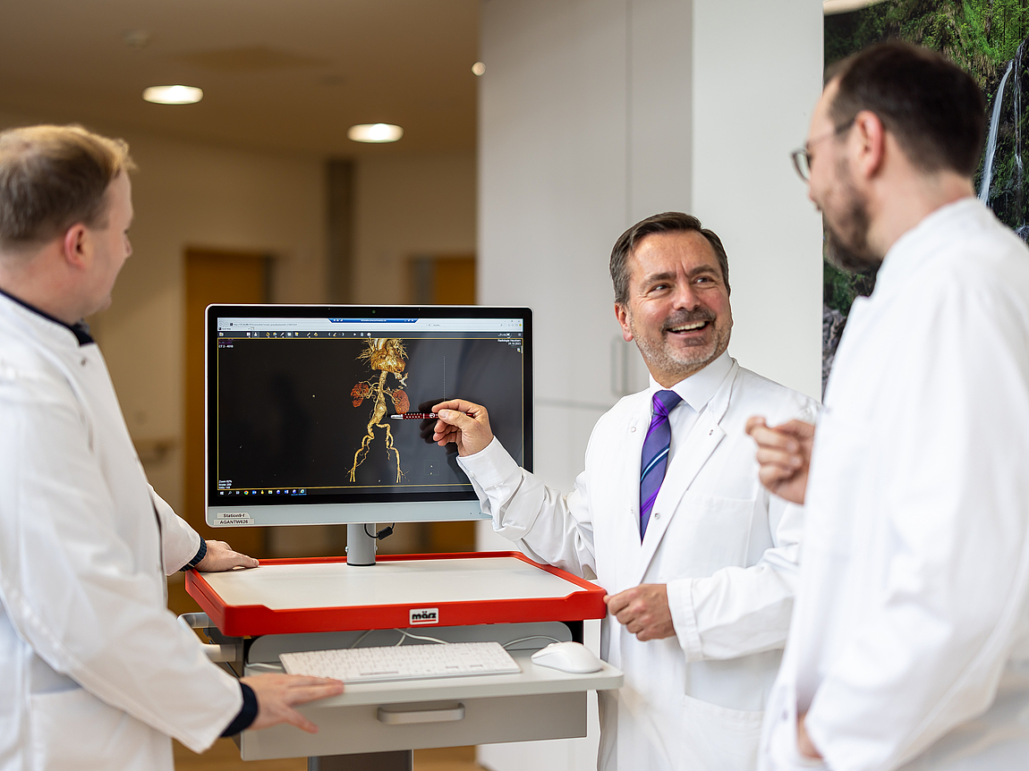 Besprechung des gefäßchirurgischen Teams