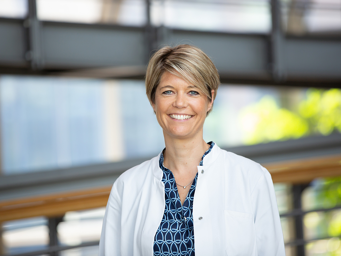 Dr. Miriam Schempershofe